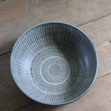 Load image into Gallery viewer, SGRAFFITO SERVING BOWL