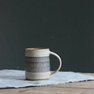 SGRAFFITO MUG #9