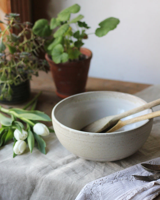 TOASTED WHITE SERVING BOWL