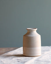 Load image into Gallery viewer, TOASTED WHITE STEM VASE