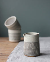 Load image into Gallery viewer, SGRAFFITO POURER