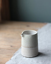 Load image into Gallery viewer, TOASTED WHITE POURER