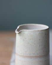 Load image into Gallery viewer, TOASTED WHITE POURER