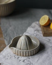 Load image into Gallery viewer, CARVED LEMON SQUEEZER