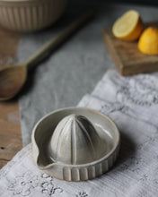 Load image into Gallery viewer, CARVED LEMON SQUEEZER