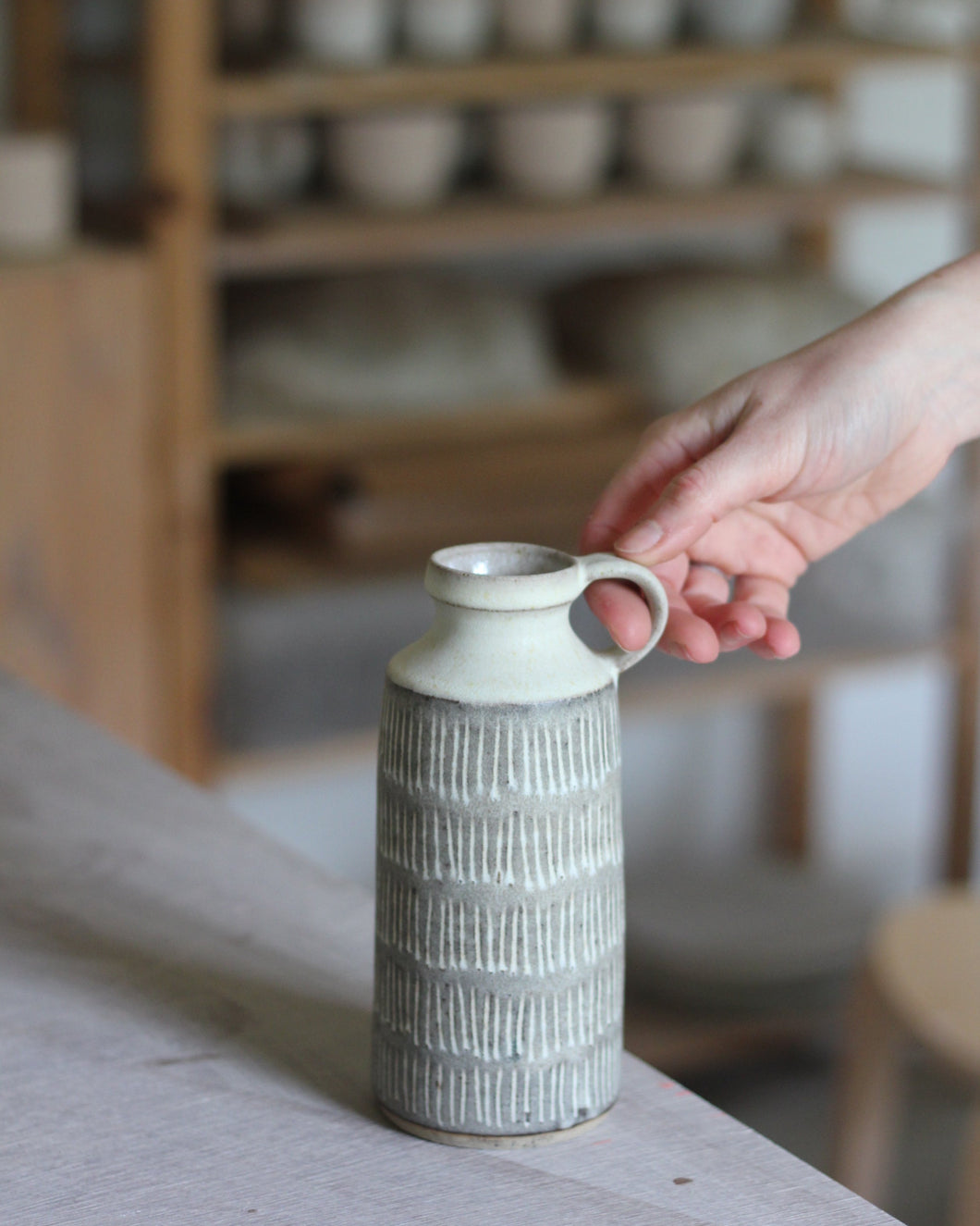 SGRAFFITO BOTTLE VASE