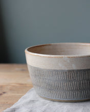 Load image into Gallery viewer, SGRAFFITO SERVING BOWL
