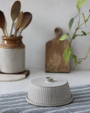 Load image into Gallery viewer, CARVED BUTTER DISH