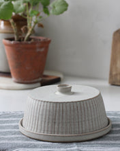Load image into Gallery viewer, CARVED BUTTER DISH