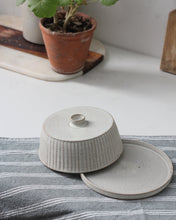 Load image into Gallery viewer, CARVED BUTTER DISH
