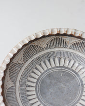 Load image into Gallery viewer, SGRAFFITO DISH #3