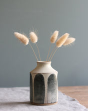 Load image into Gallery viewer, PAINTBRUSH STEM VASE
