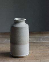 Load image into Gallery viewer, TOASTED WHITE VASE #1